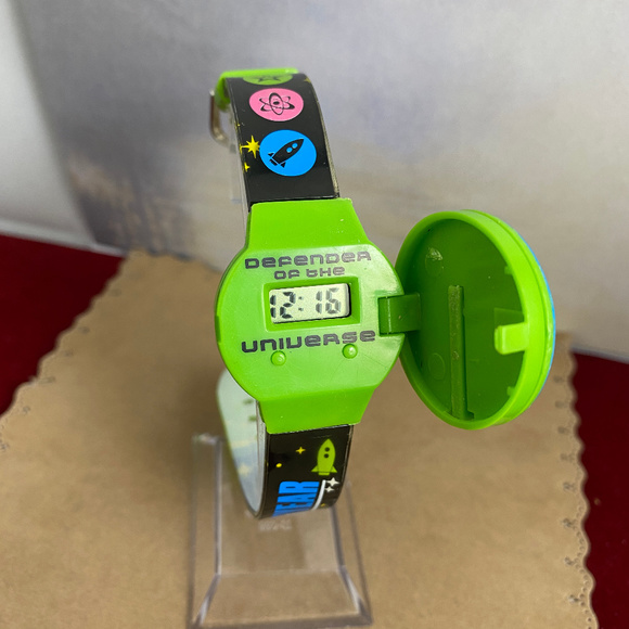Buzz Light Year Watch Defender of the Universe - Picture 3 of 5